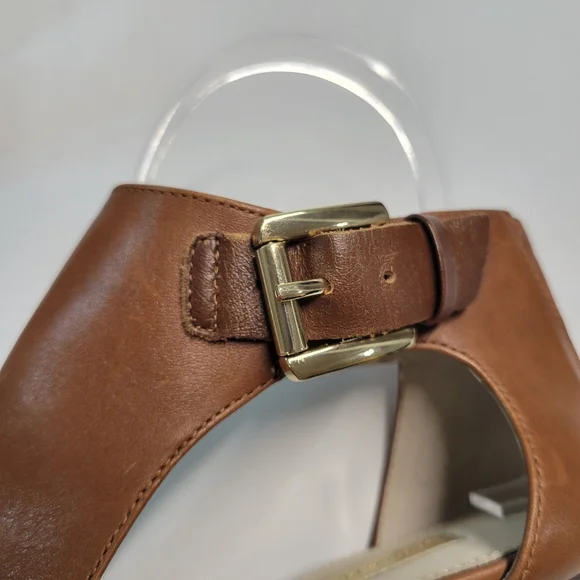 Louise et Cie NWT  Heels - Picture 6 of 8